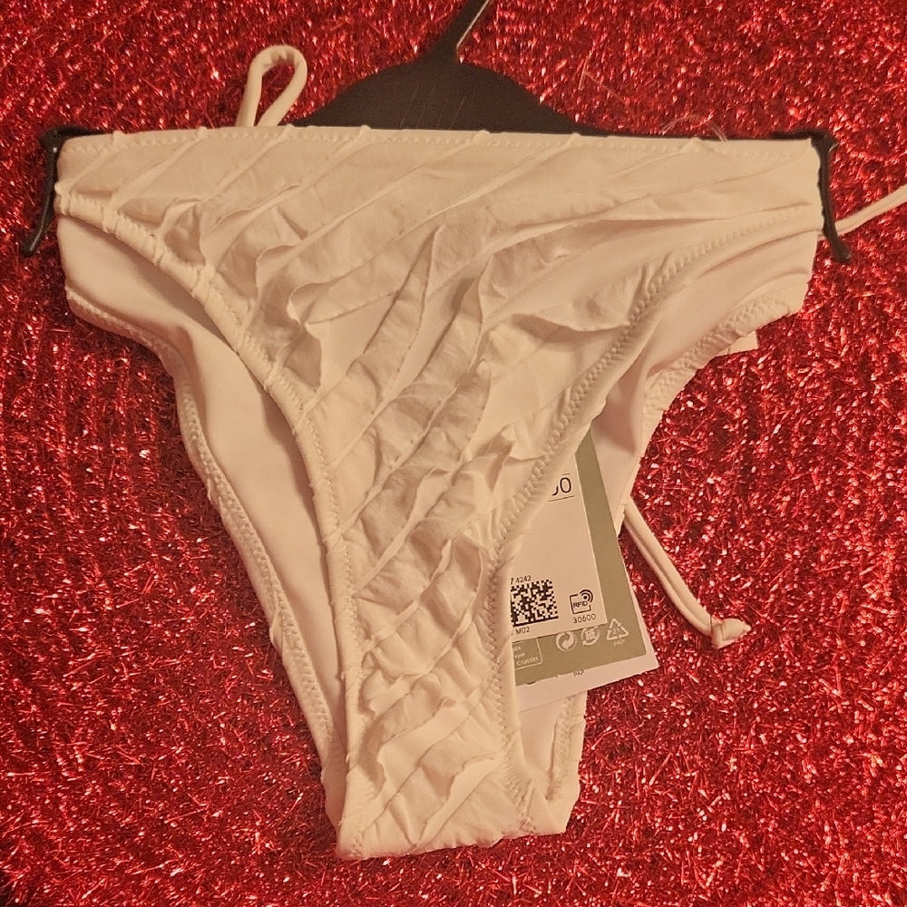 H&M White Bikini Bottom Size 4 Swimwear Pants